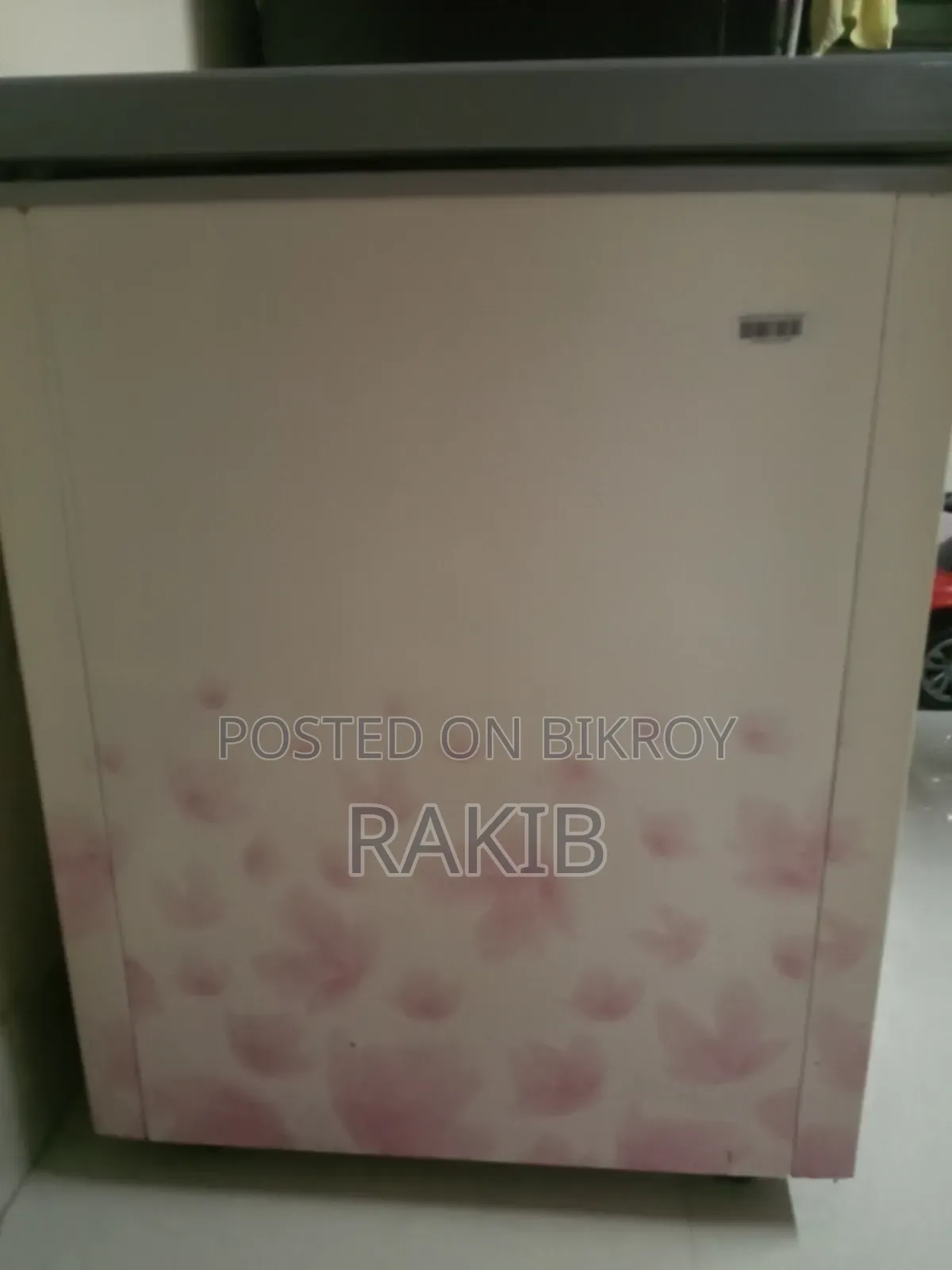 Walton Deep Fridge for Sale