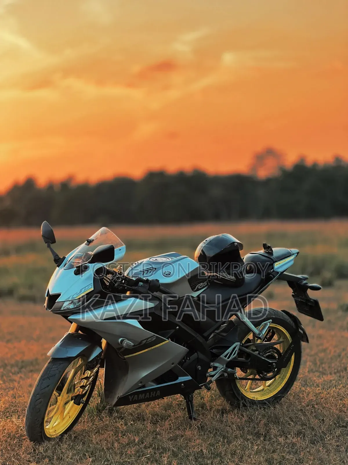 Yamaha R1 2022