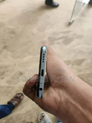 New Vivo Y21 64 GB Red