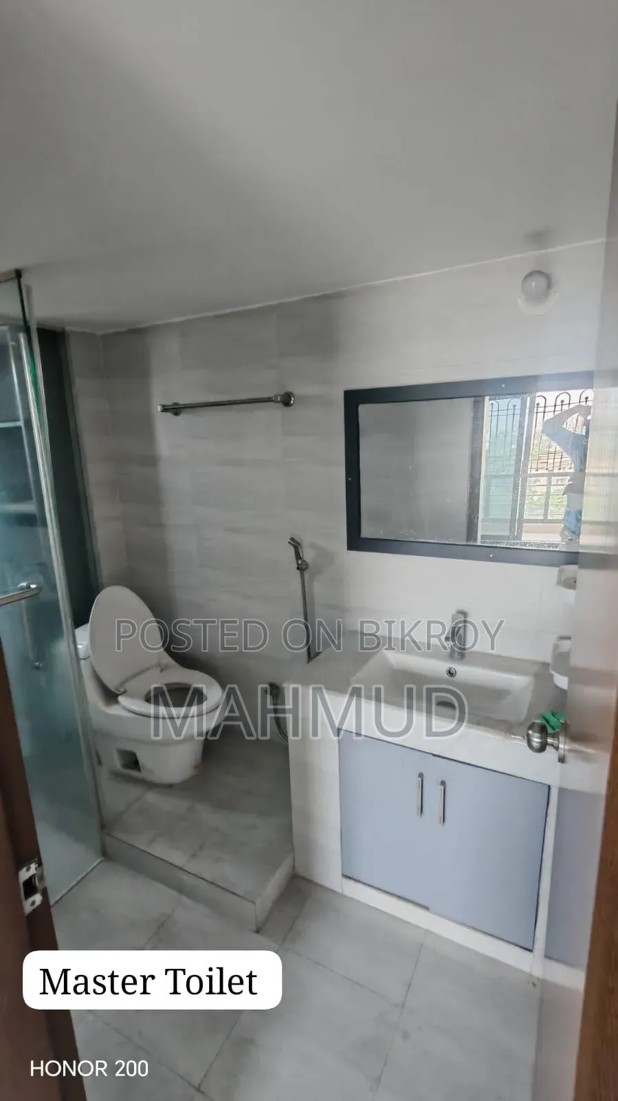 3-bedroom Apartment in Matikata, Cantonment for Sale