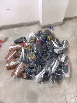 Selling shoes at wholesale price