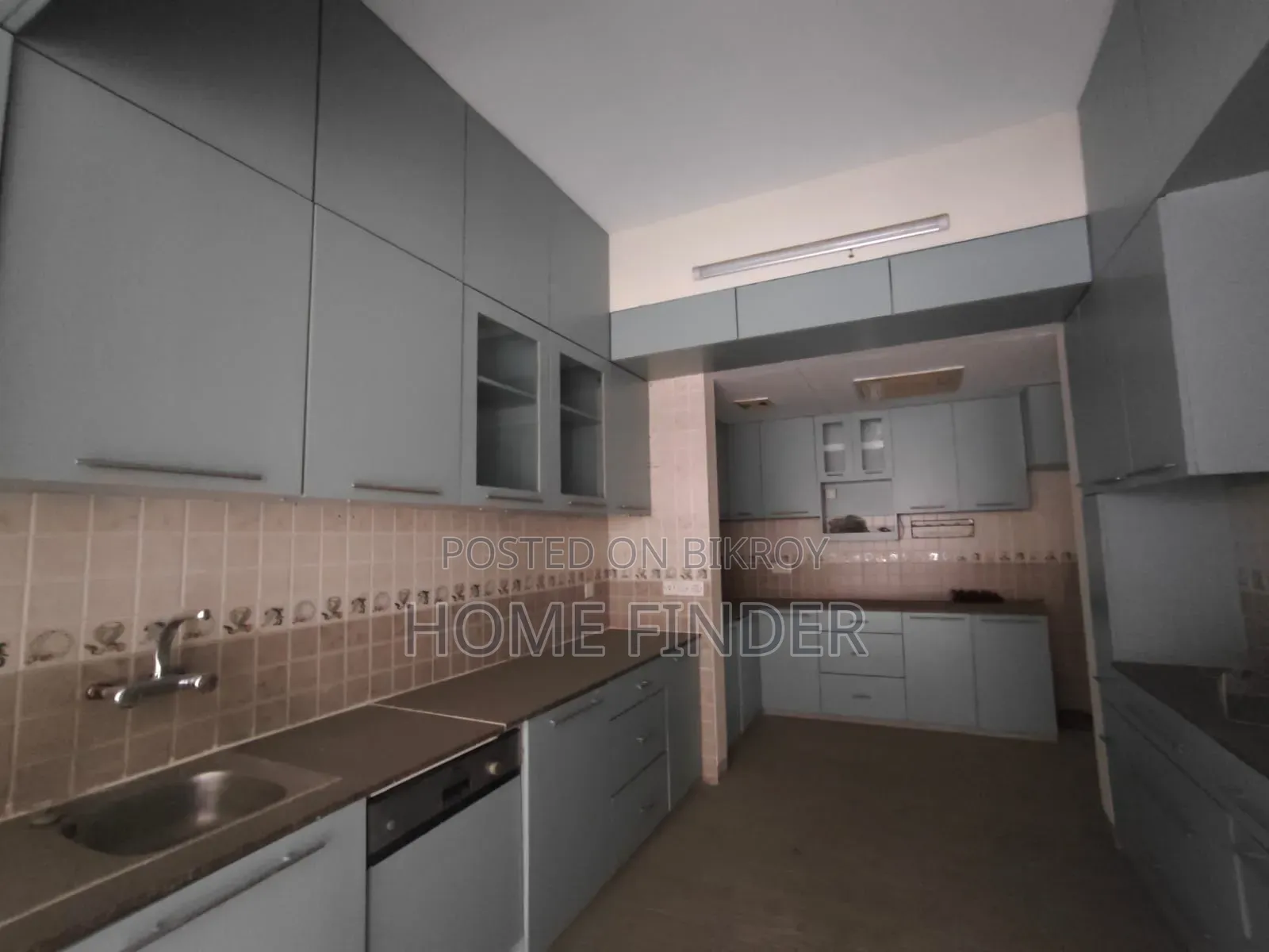 4bdrm Apartment in Gulshan for rent