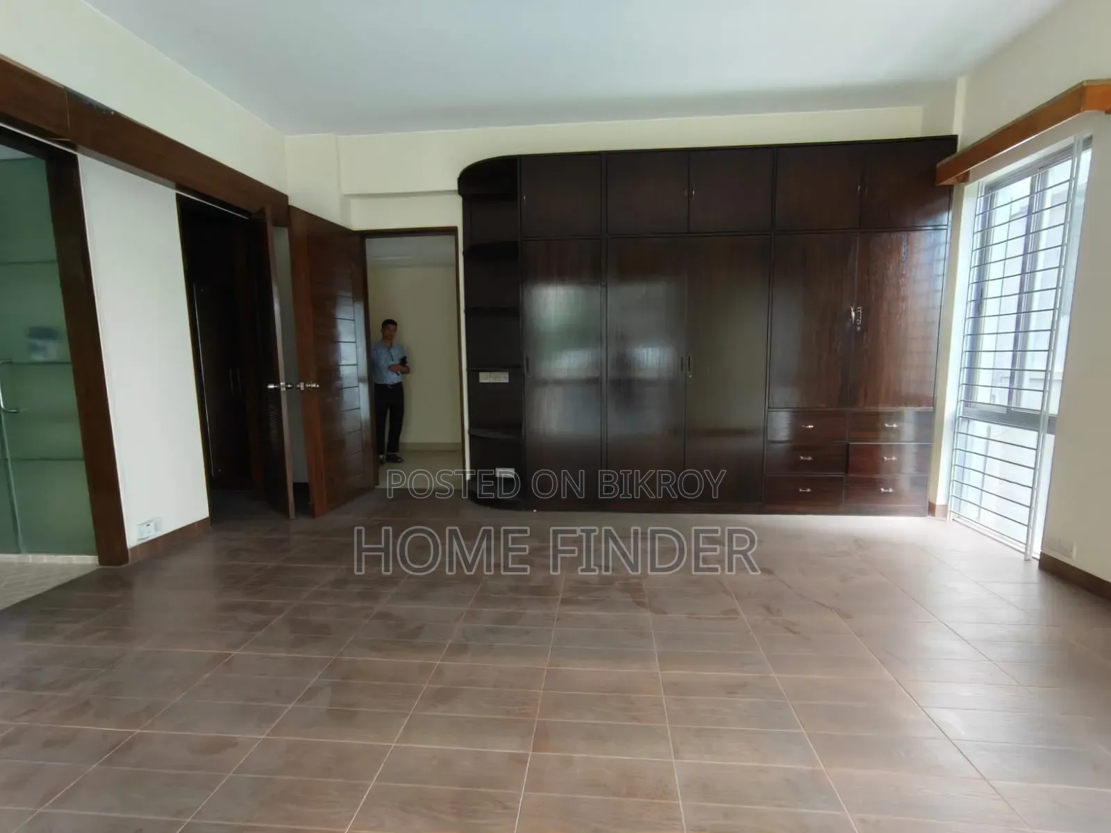 4bdrm Apartment in Gulshan for rent