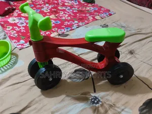 বাচ্চাদের সাইকেল