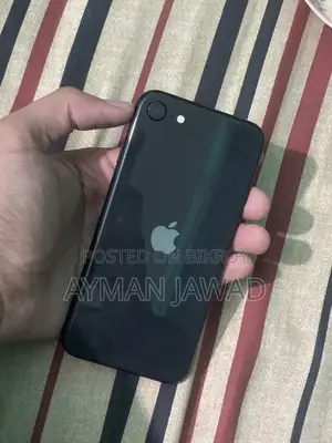 Apple iPhone SE (2020) 128 GB Black