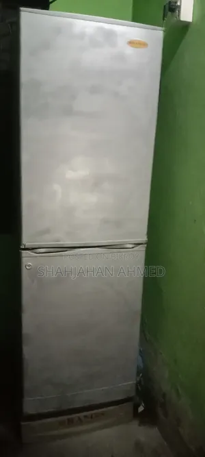 ফ্রিজ লম্বা