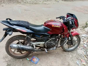 Bajaj Pulsar 150 2016 Red