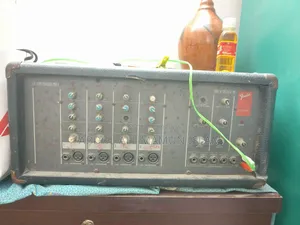 Lx 1504 Powed Mixer