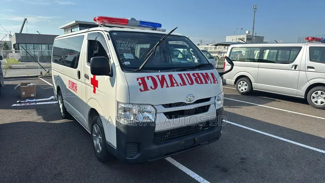 Toyota HiAce 2020 White