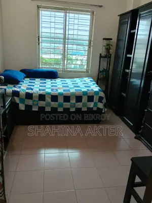 ফ্যামিলি অ্যাপার্টমেন্টে একটি রুম ভাড়া হবে