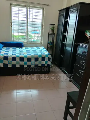 ফ্যামিলি অ্যাপার্টমেন্টে একটি রুম ভাড়া হবে