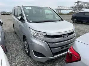 Toyota Noah 2020 Silver
