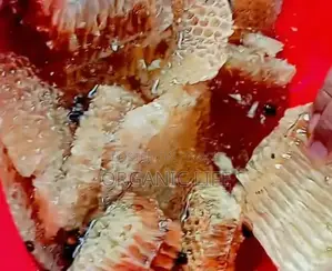 পিওর চাকের মধু ৫০০গ্রাম ও ১০০০গ্রাম