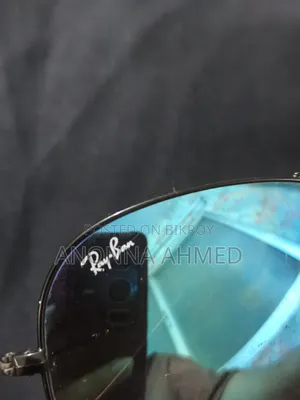 Ray-Ban Sunglass