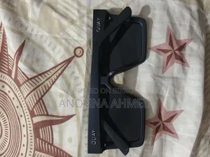 QUAY Sunglasses
