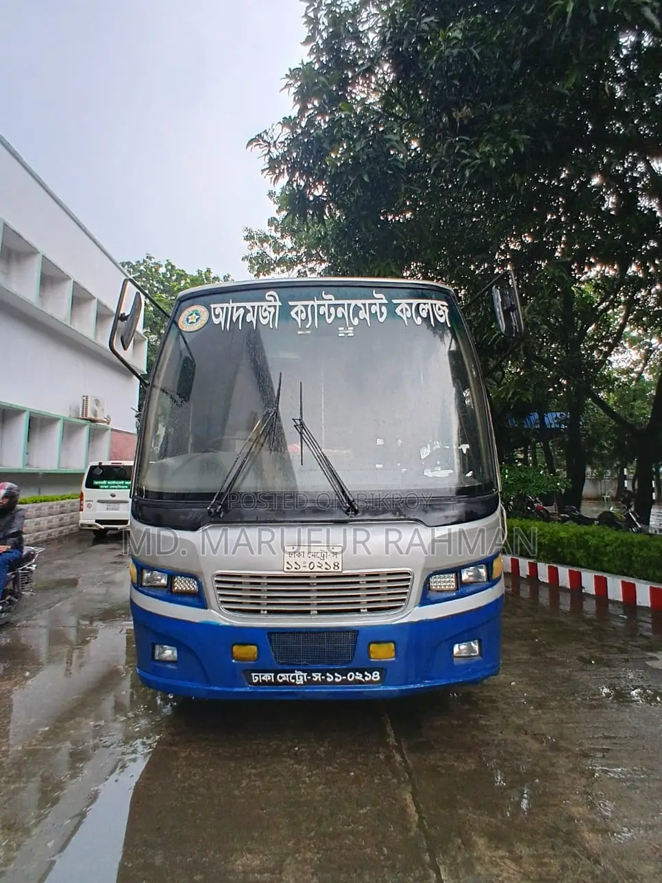 Tata Starbus Ultra Skool 2012 Silver