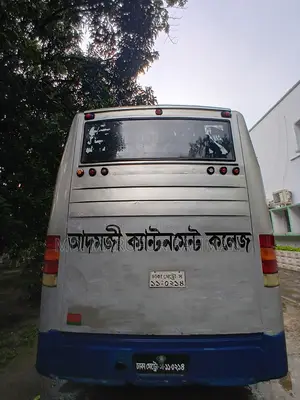 Tata Starbus Ultra Skool 2012 Silver