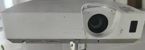 Hitachi Cp X4042
