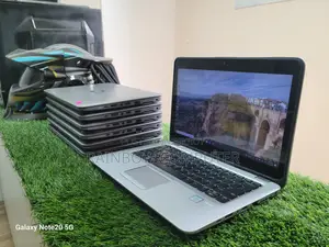 Laptop HP EliteBook 820 8GB Intel Core I5 SSD 256GB