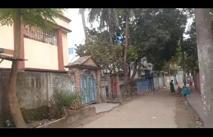 8-Bedroom House for Sale in Housing, Khulna Sadar