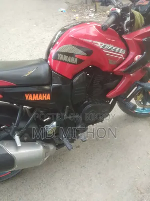 Yamaha FZ 2014 Red