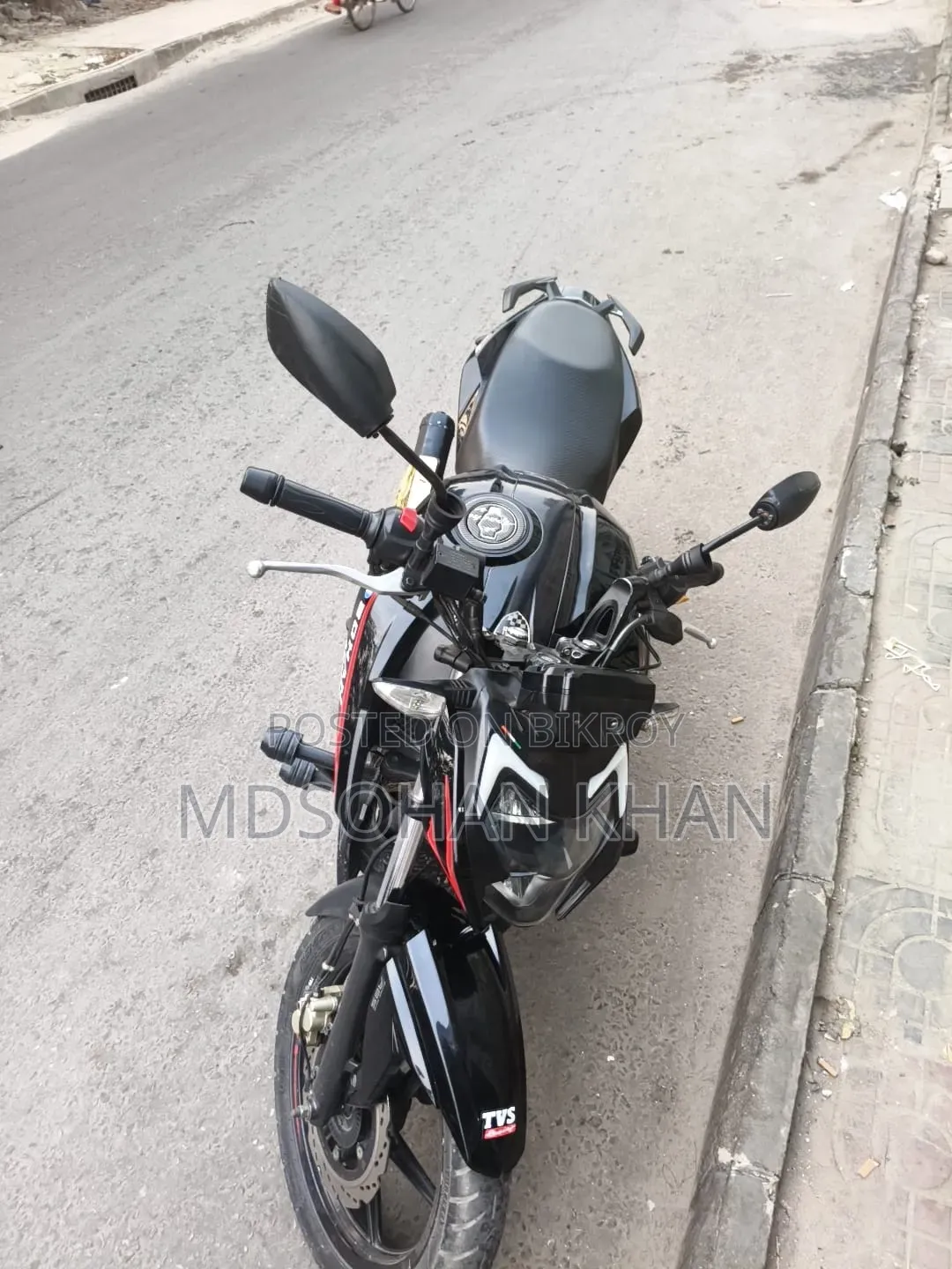 TVS Apache RTR 160 4V 2022 Black