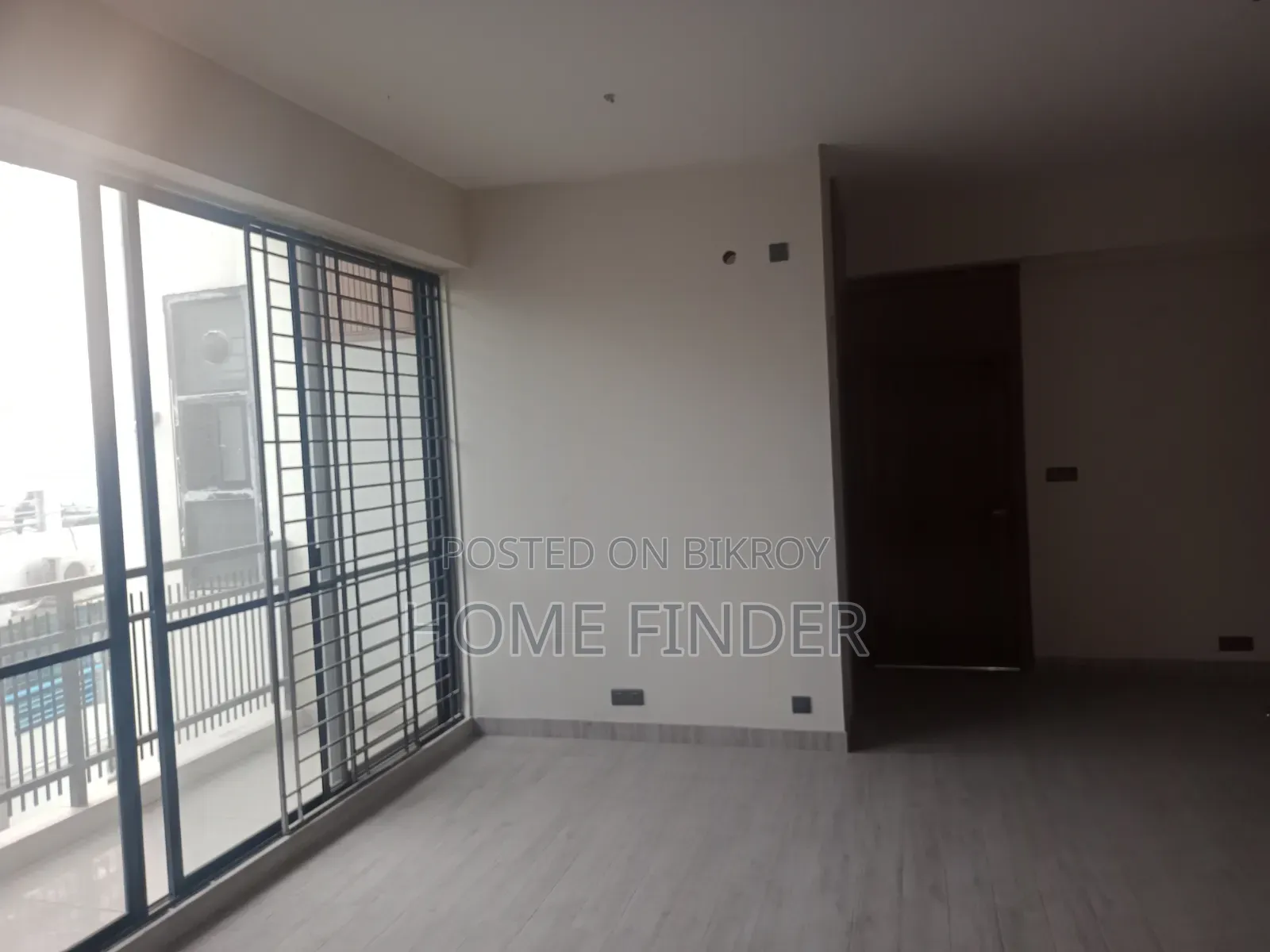 3bdrm Apartment in Gulshan for Sale