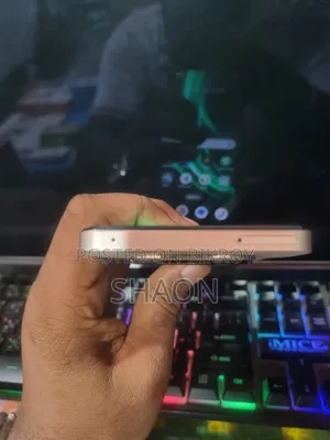 Realme V60s 128 GB