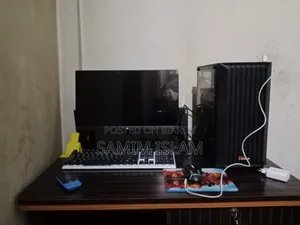 Desktop Computer Asus 8GB Intel Core I5 SSHD+SSD 32GB