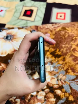 Vivo Y53s 128 GB