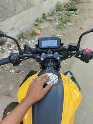 New TVS Raider 125 2023 Yellow