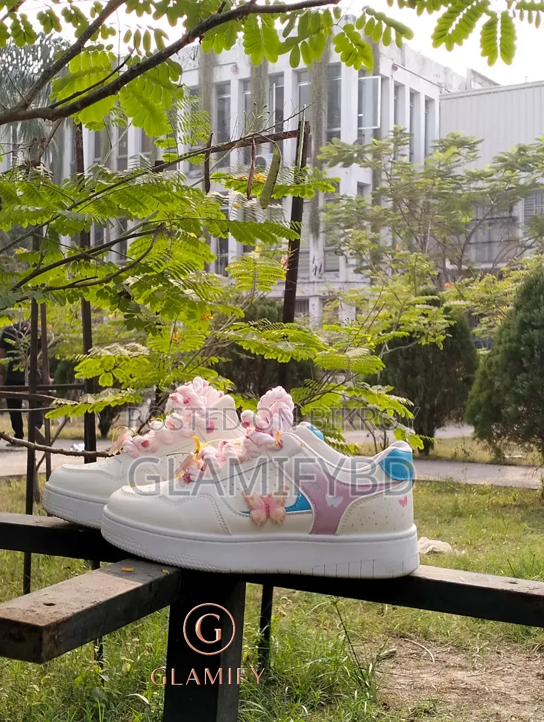 Women's Sneakers