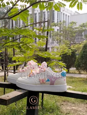 Women's Sneakers