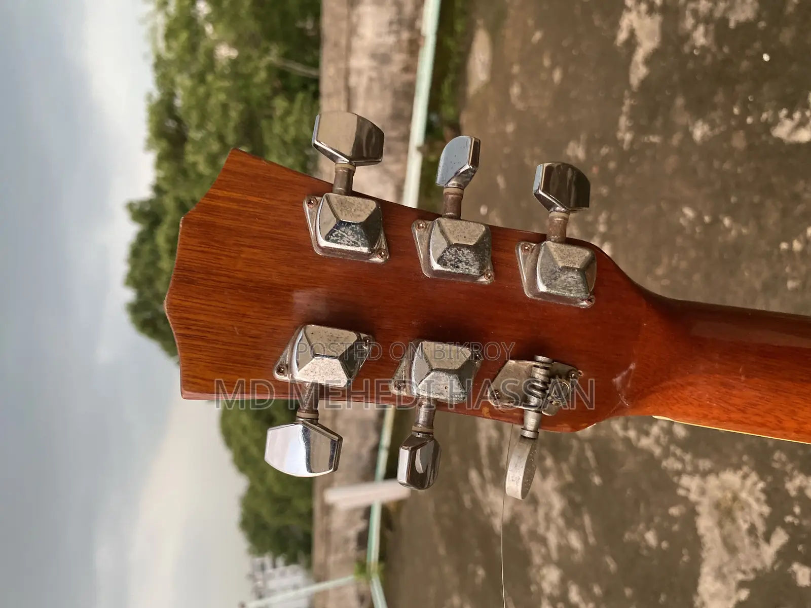 Axe Guitar
