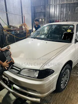 Toyota Carina 1.5 FWD Sedan 2000 Silver