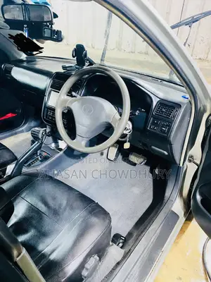 Toyota Carina 1.5 FWD Sedan 2000 Silver