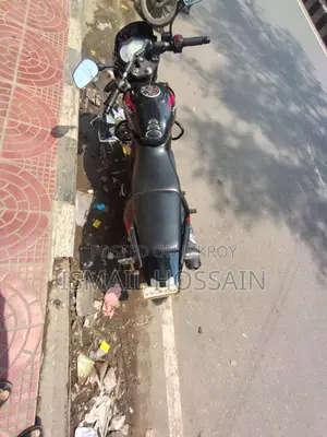 Bajaj Pulsar 150 2021 Red