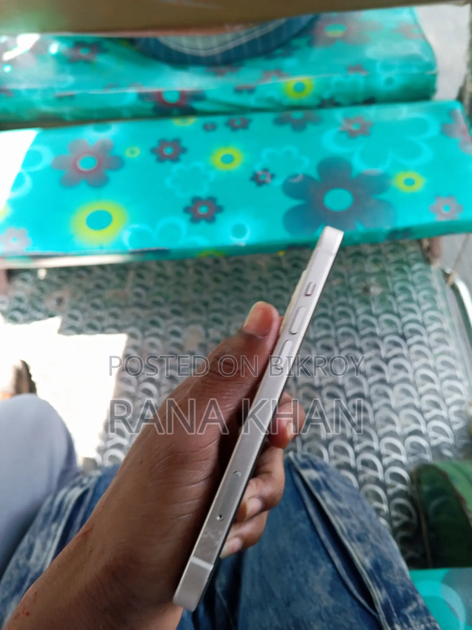 Apple iPhone 13 128 GB White