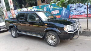 Nissan Navara 2001 Black