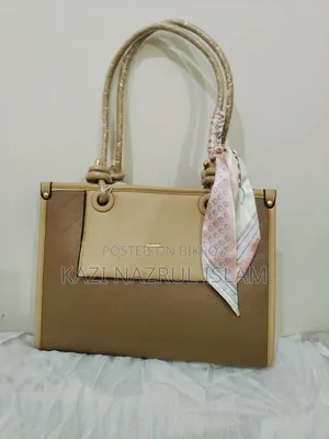 New Bag. Price Negotiable. Perfect for University and Job Oriented.