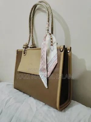 New Bag. Price Negotiable. Perfect for University and Job Oriented.