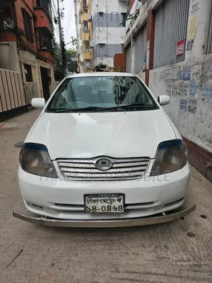 Toyota Corolla Sedan 2001 White