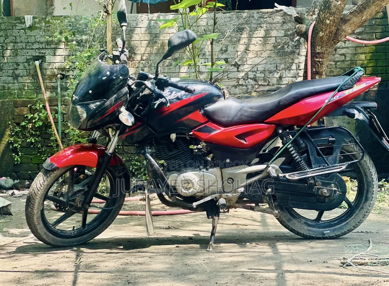 Bajaj Pulsar RS400 2016 Red