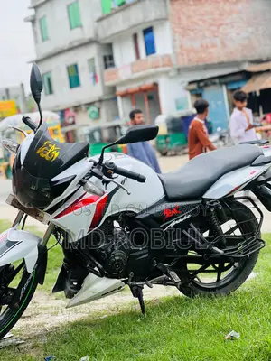 TVS Apache RTR 160 2V 2018 White