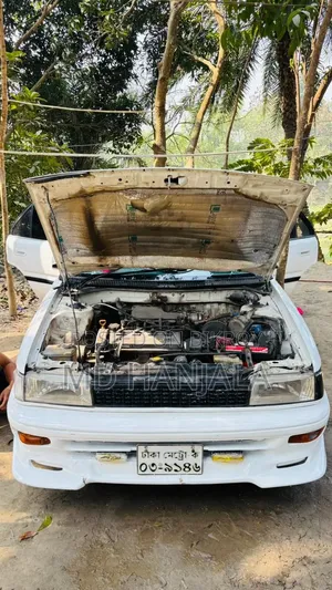 Toyota Corolla Sedan 1990 White