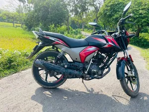 TVS Stryker 125 2021 Red