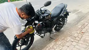 সুজুকি জিক্সার মনোটোন ২০২০ ব্ল্যাক