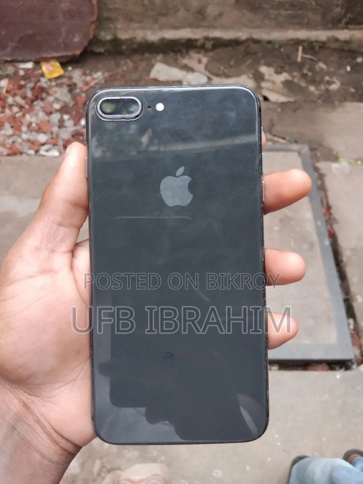 Apple iPhone 8 Plus 64 GB Black