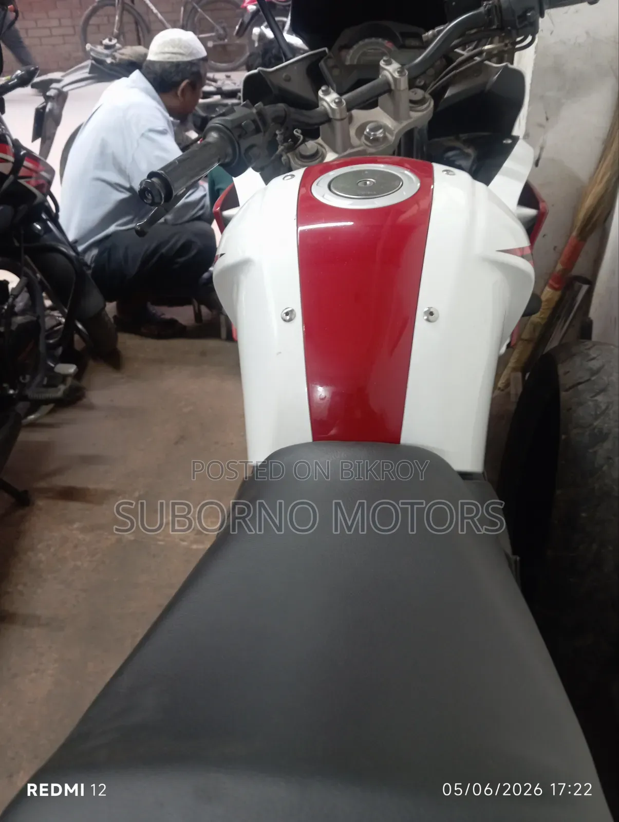 Yamaha 2015 White
