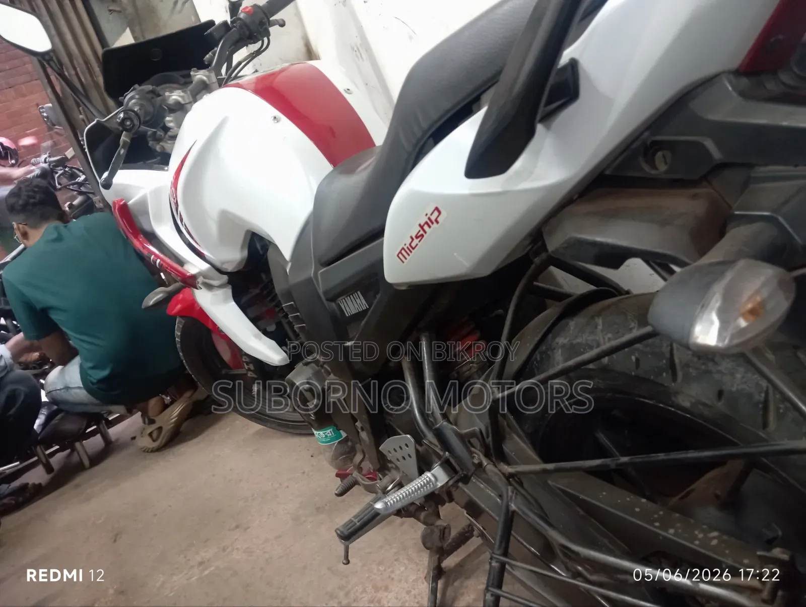 Yamaha 2015 White